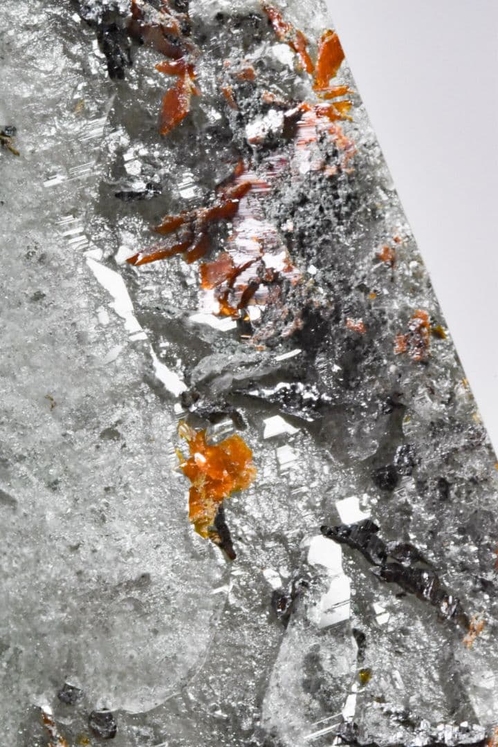 マニハール産 クローライト ルチルインクォーツ 一面磨き