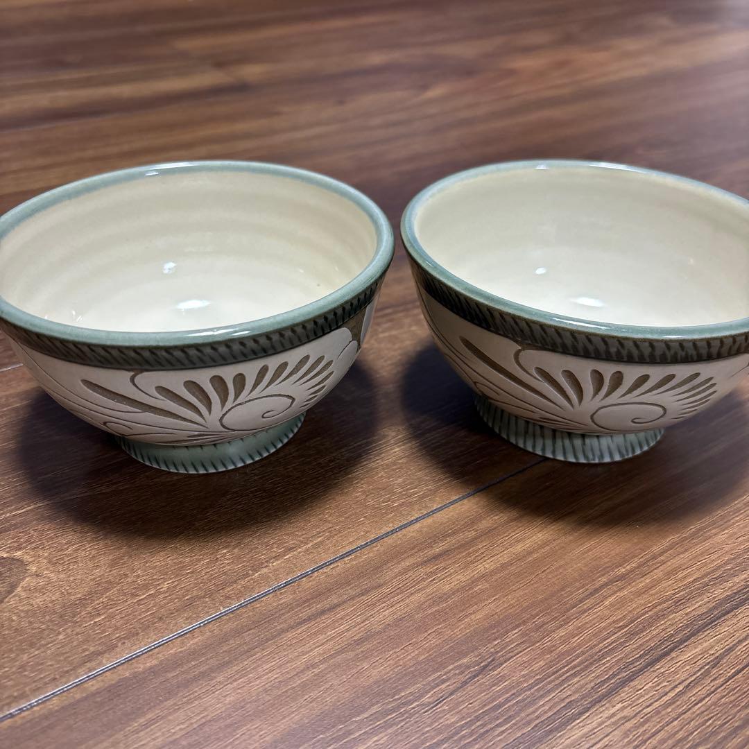 やちむん　育陶園　汁マカイ　茶碗　緑釉唐草白抜線彫　2個　セット