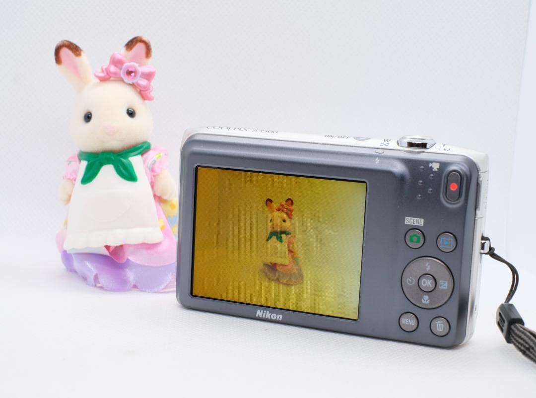 ❤️美品・動作品　Nikon COOLPIX S3500 コンデジ　デジカメ