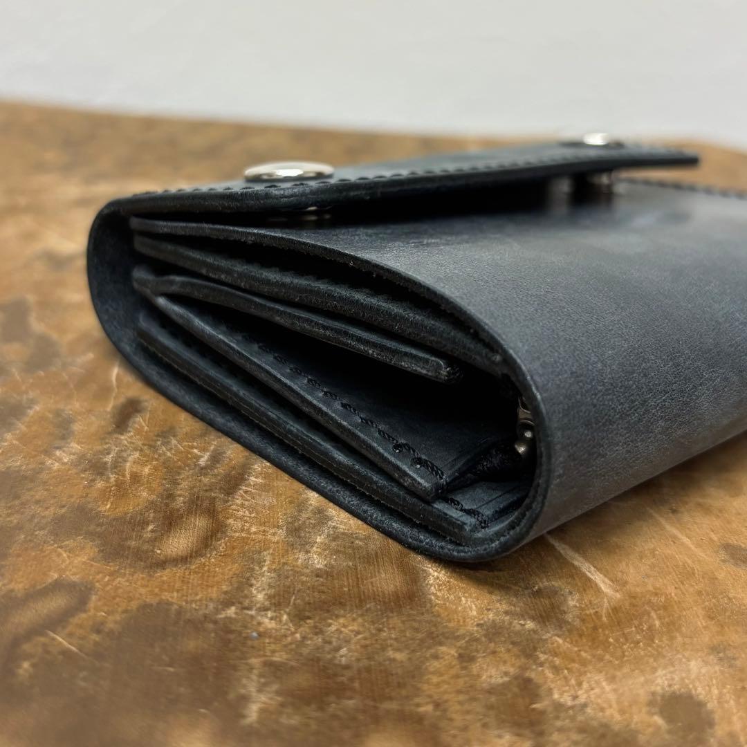トラッカーウォレット　三つ折り　墨黒　オイルワックスヌメ　たつのレザー