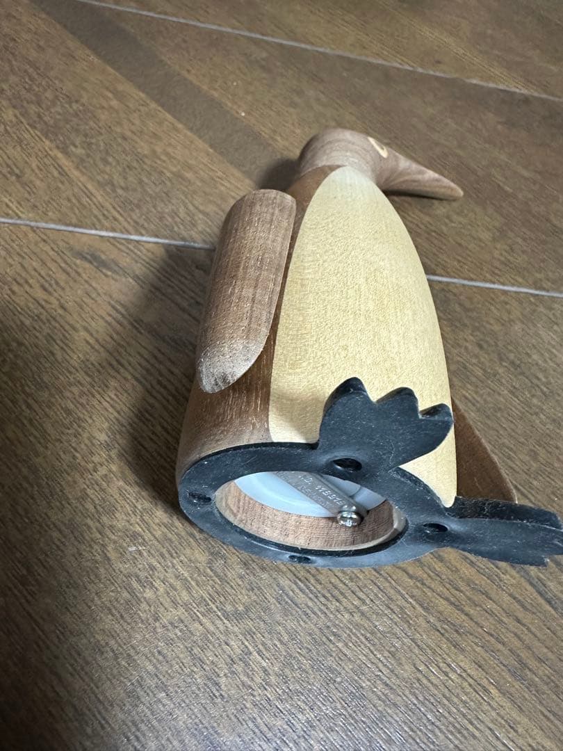 ペンギン　置物　The Salt Penguin