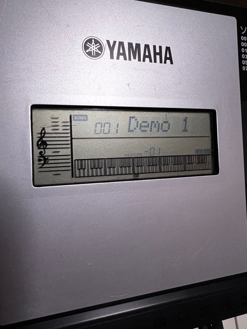 YAMAHA　PSR-E223　キーボード