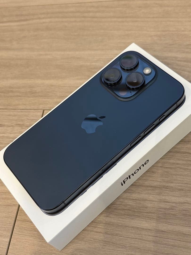 Apple iPhone 15 Pro ブルーチタンニウム128GB