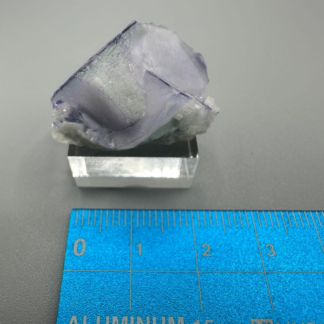 【フローライト】中国 ヤオガンシャン産 ポーセリン