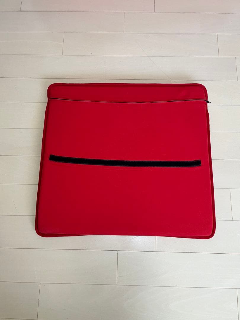 IKEA ポエング　 パーソナルチェア＆オットマン　 赤　クッション付