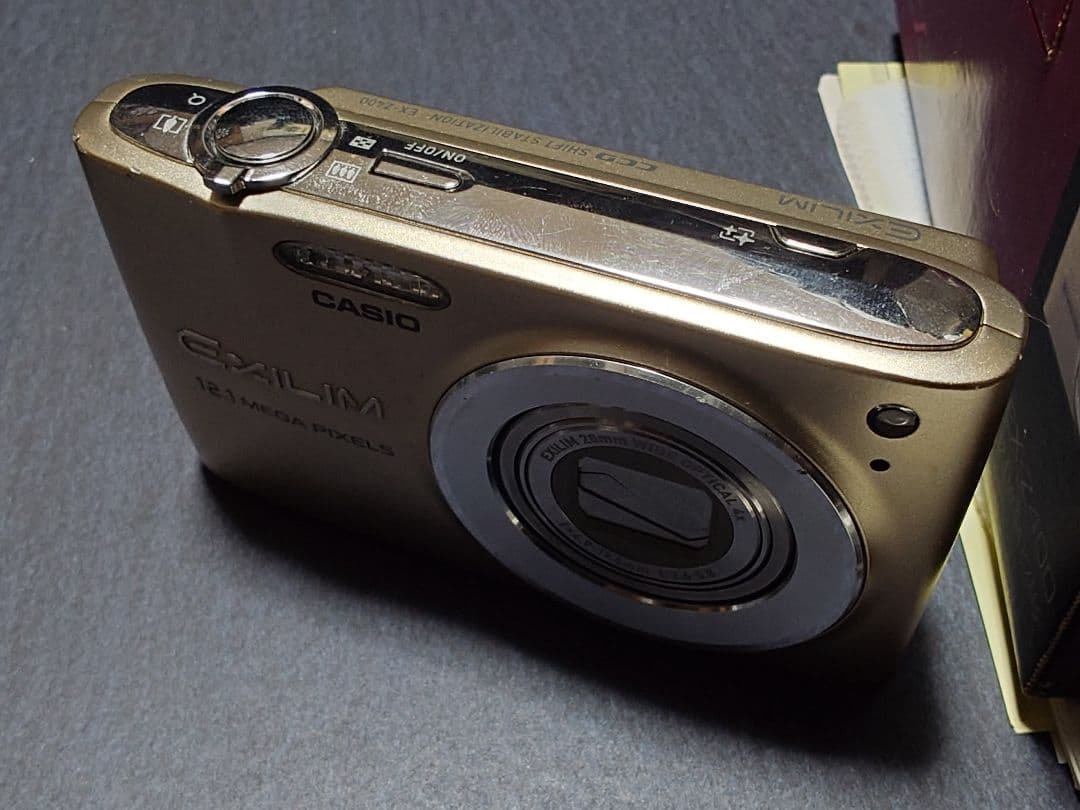 CASIO EX-Z400 コンデジ