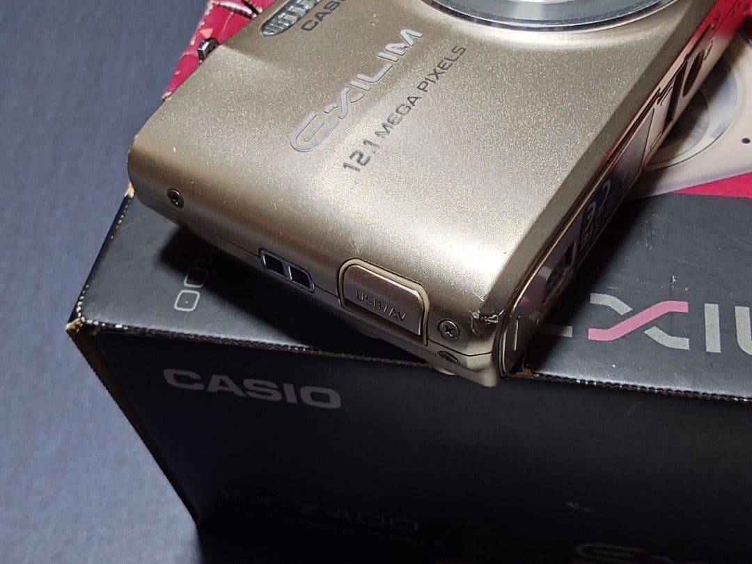 CASIO EX-Z400 コンデジ