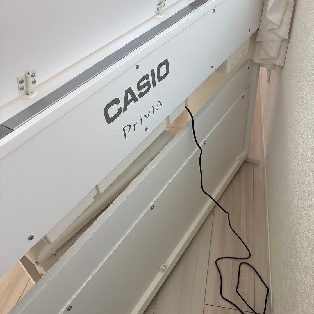 CASIO 『型式PX-2000GP』ホワイト電子ピアノ 本体と椅子付き