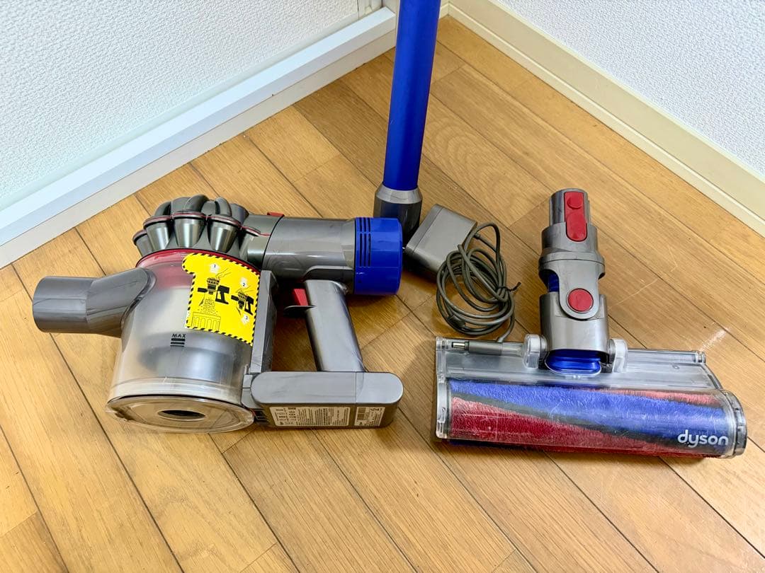 【美品】Dyson ダイソン V7 fluffy SV11 分解清掃済
