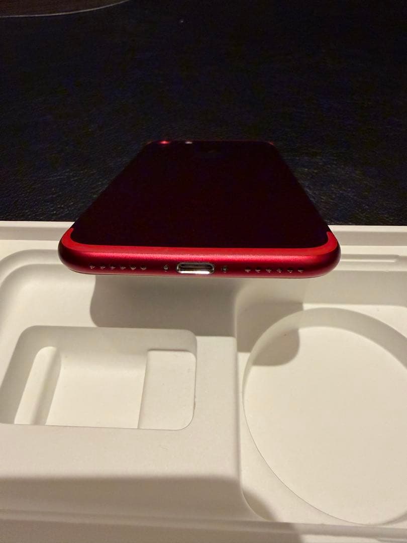 【美品】即日発送 iPhone 7 128GB レッド SIMフリー
