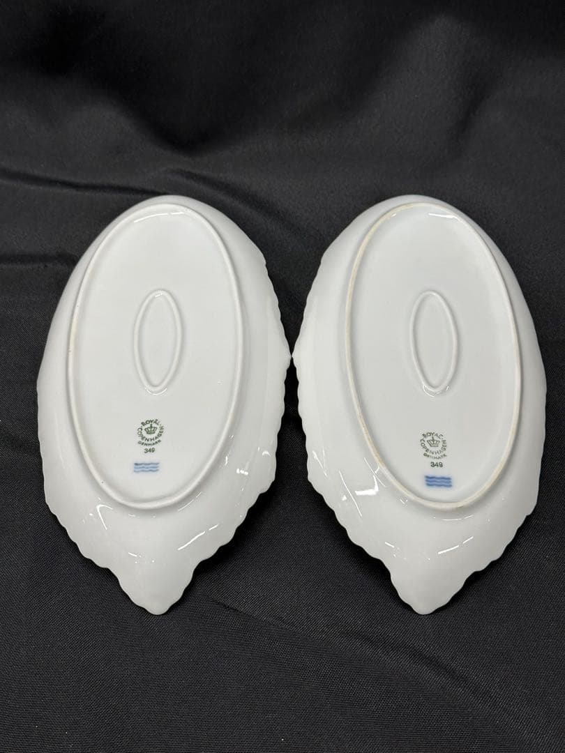 【美品】  ホワイトフルーテッド　ピクルス　2P