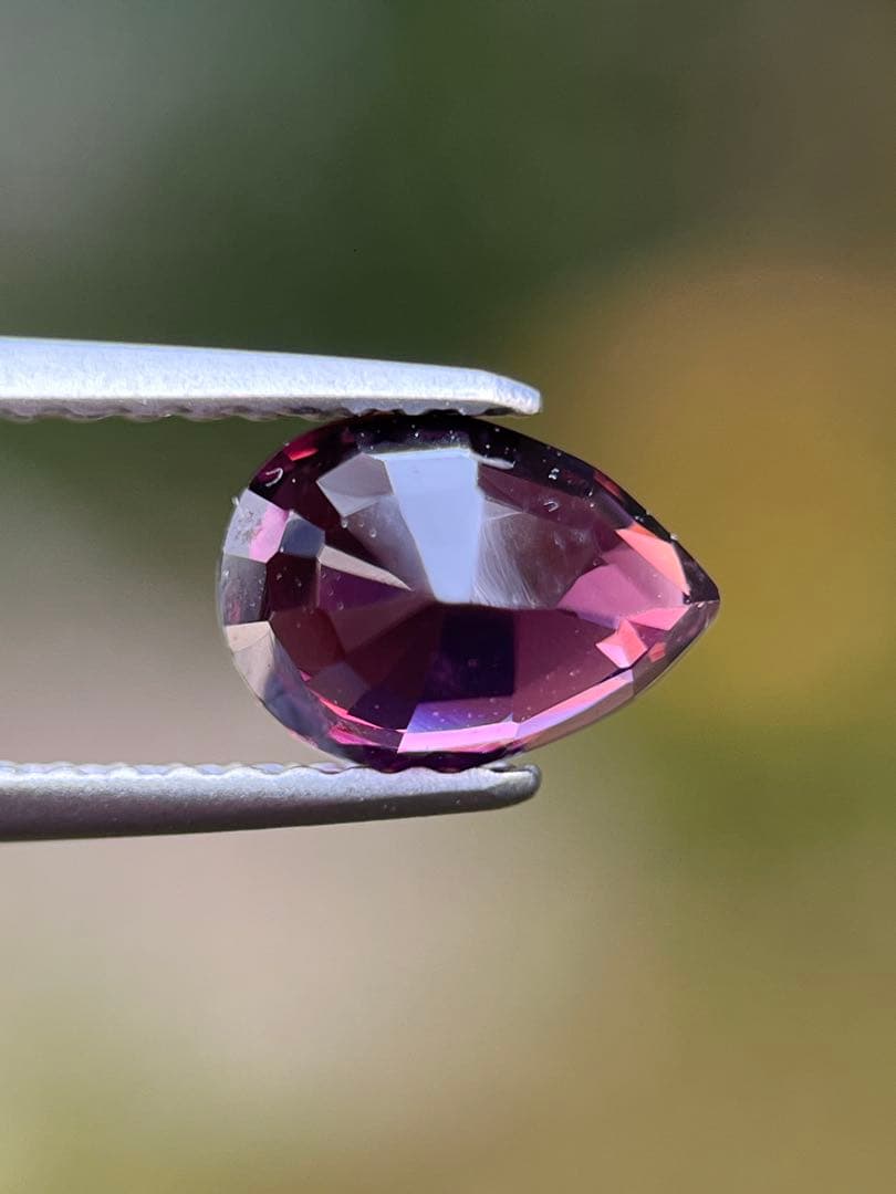 レッドスピネル1.29ct purplish red spinel