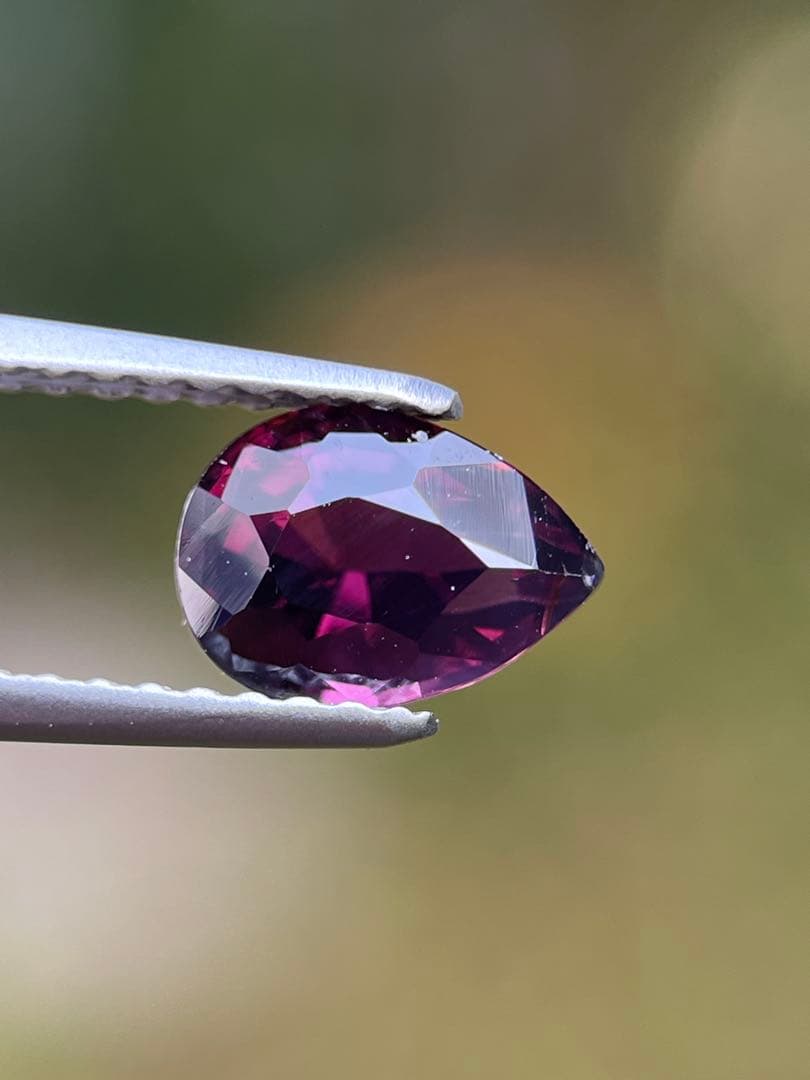 レッドスピネル1.29ct purplish red spinel