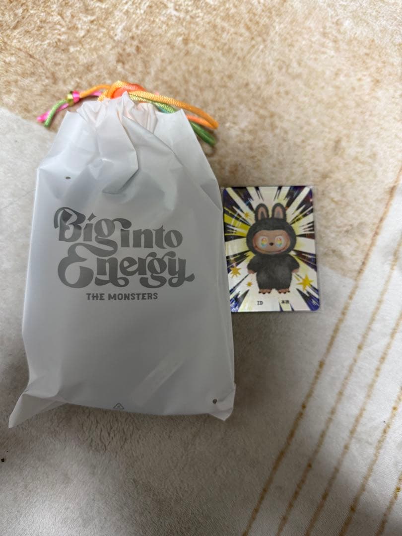 ポップマート ラブブ ビッグイントゥエナジー ぬいぐるみ シークレット