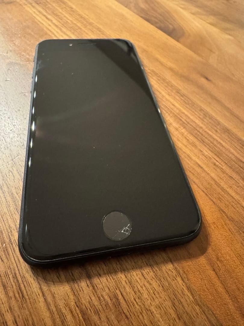 iPhoneSE 第3世代(SE3) ブラック 64GB SIMフリー　ジャンク