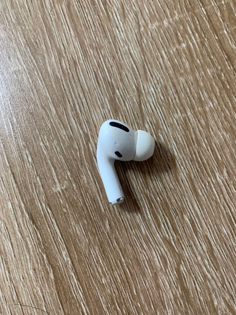 AirPods Pro （本体＋両耳イヤホン）