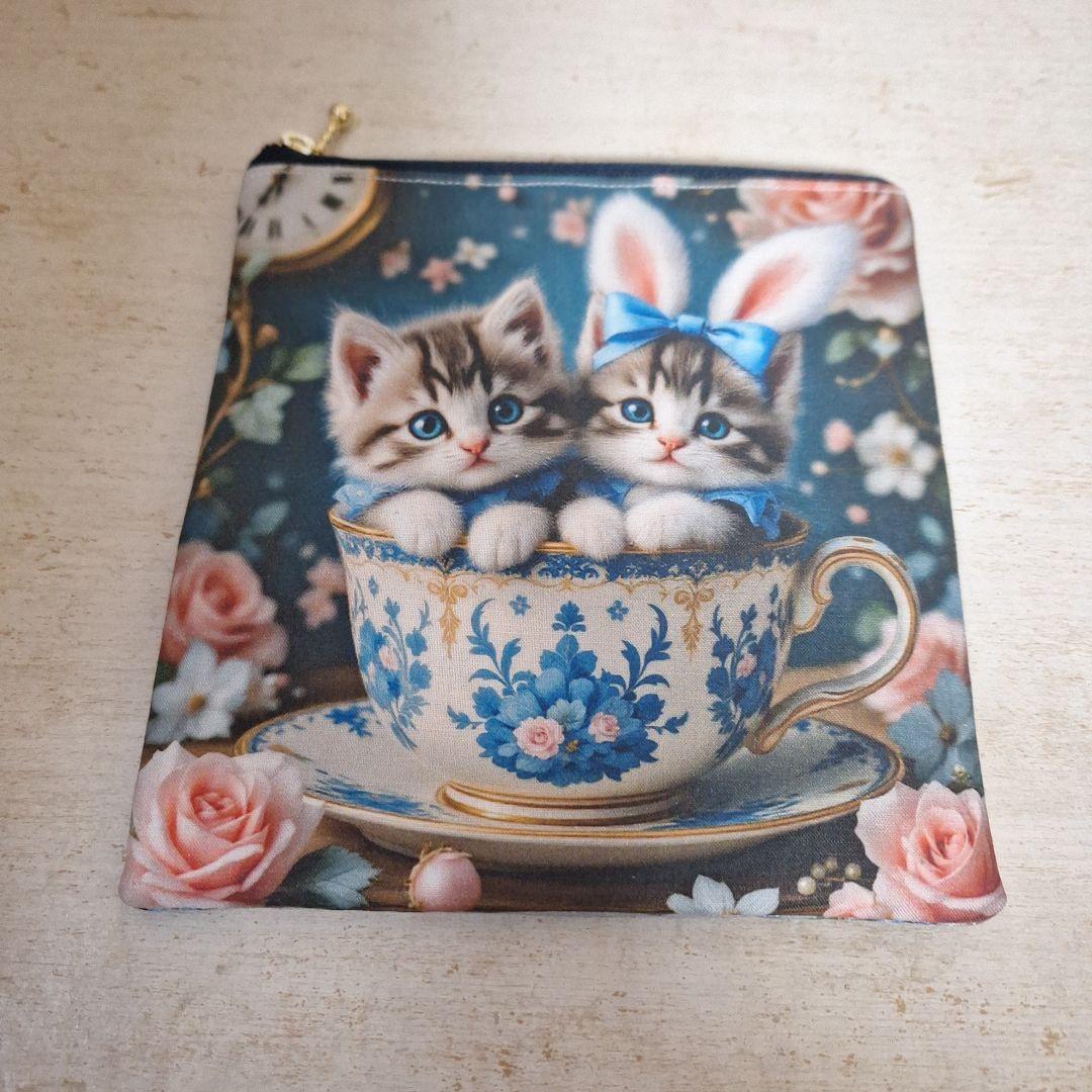 激レアねこパネル生地　ハンドメイド　ミニバック　フラットポーチ