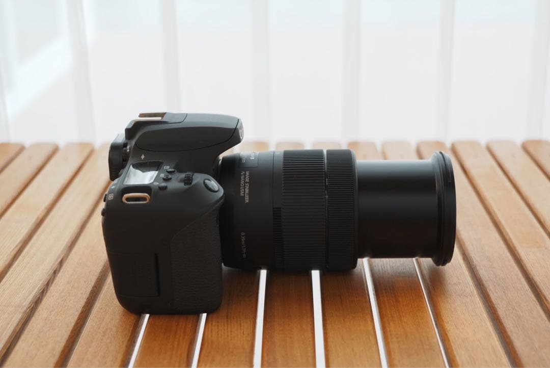 EOS 9000D EF-S18-135 IS USM レンズキット