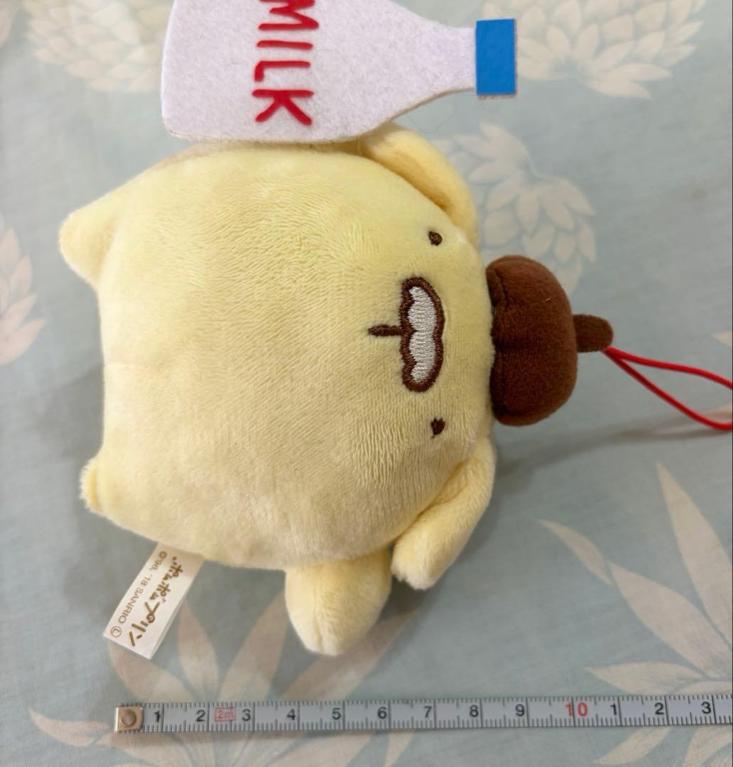 サンリオ　ポムポムプリン　牛乳おひげマスコット