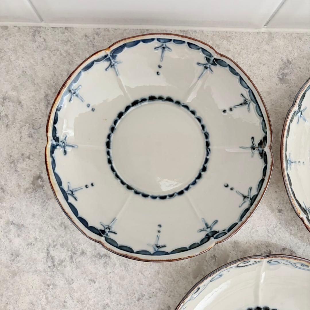 志村和晃☆染付イッチン瓔珞文輪花6寸皿 3枚セット