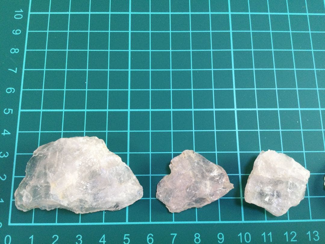 クンツアイト8個セットで約 400ct クンツアイト　観賞石