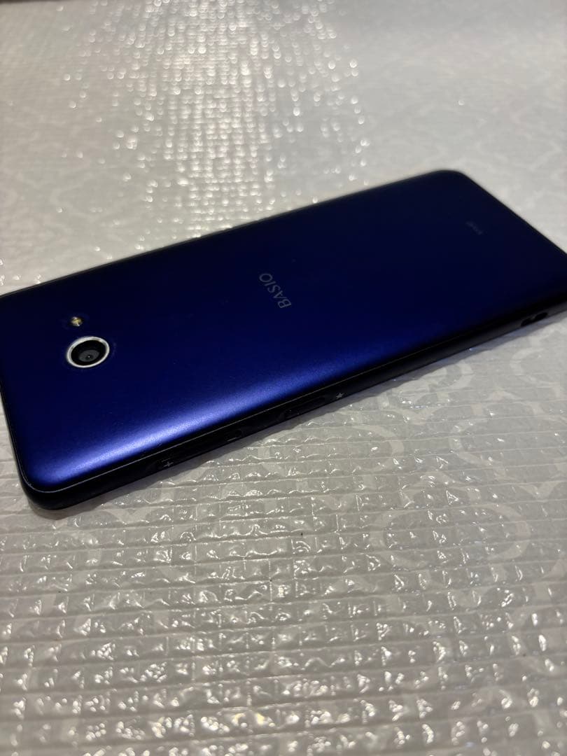 BASIO KYV47 スマートフォン本体 ブルー