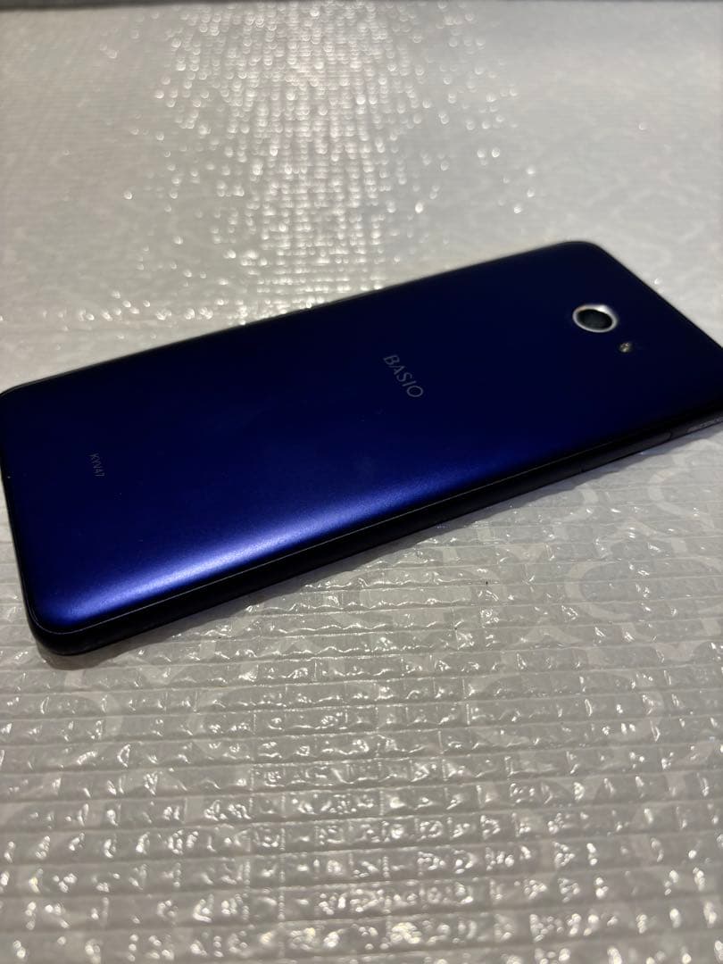 BASIO KYV47 スマートフォン本体 ブルー