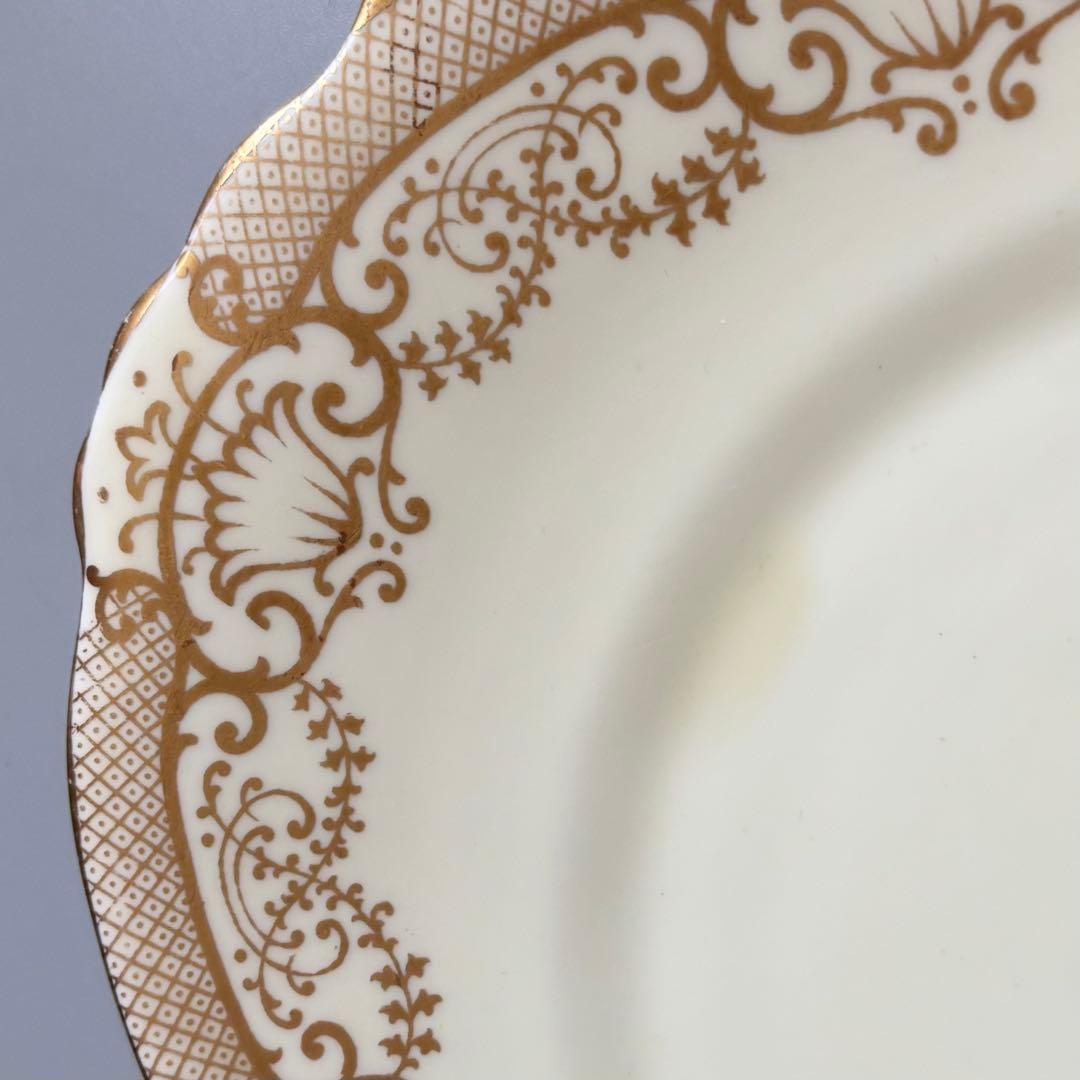 英国製アンティーク　CROWN STAFFORDSHIRE　金彩　取手付プレート