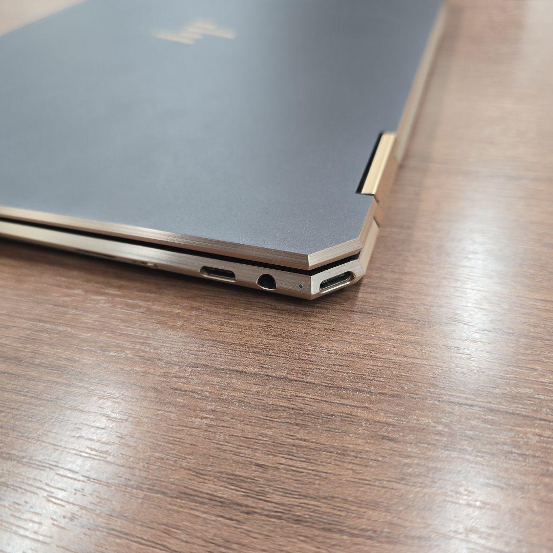 ジャンク　hp i7 8th HP Spectre x360 メモリ16GB