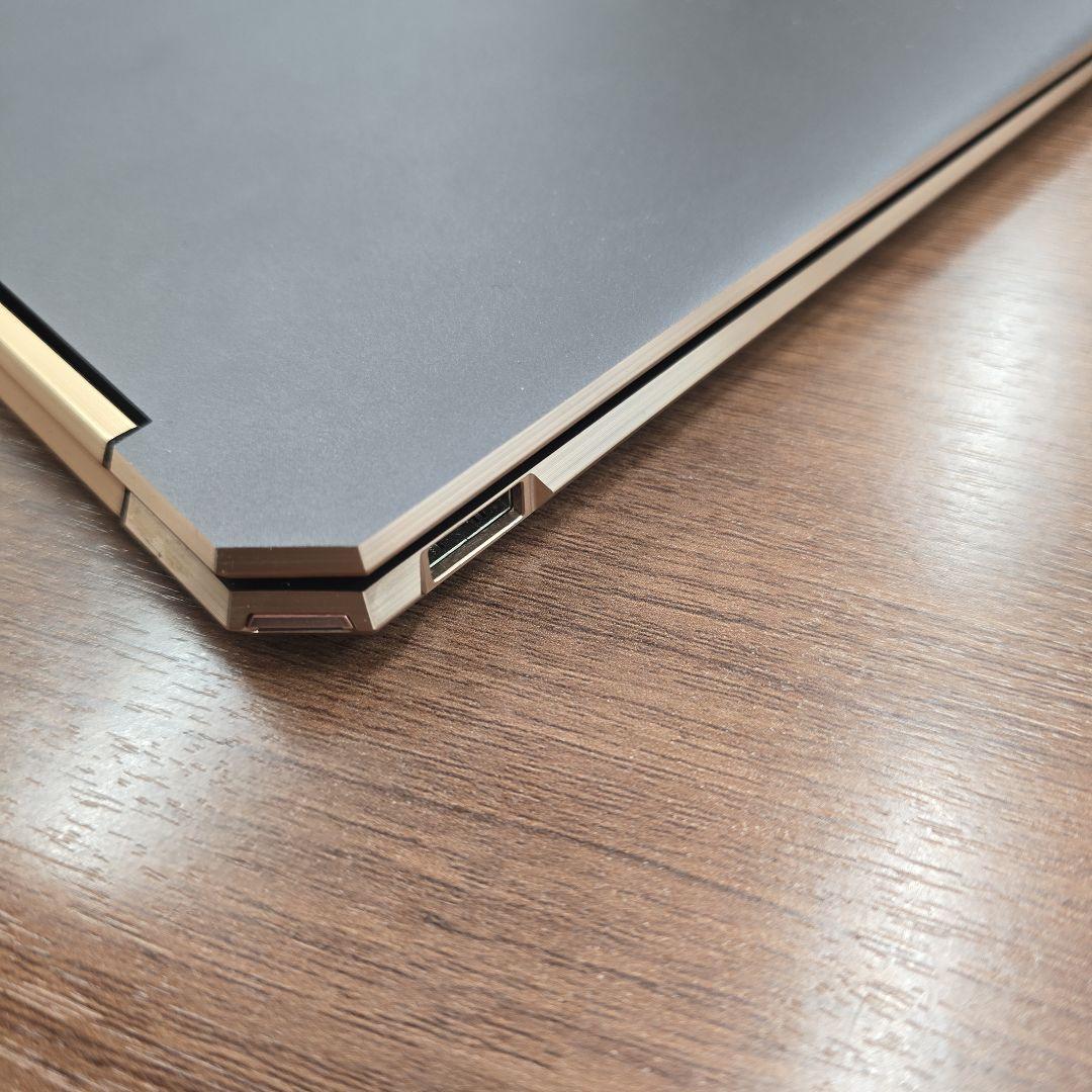 ジャンク　hp i7 8th HP Spectre x360 メモリ16GB