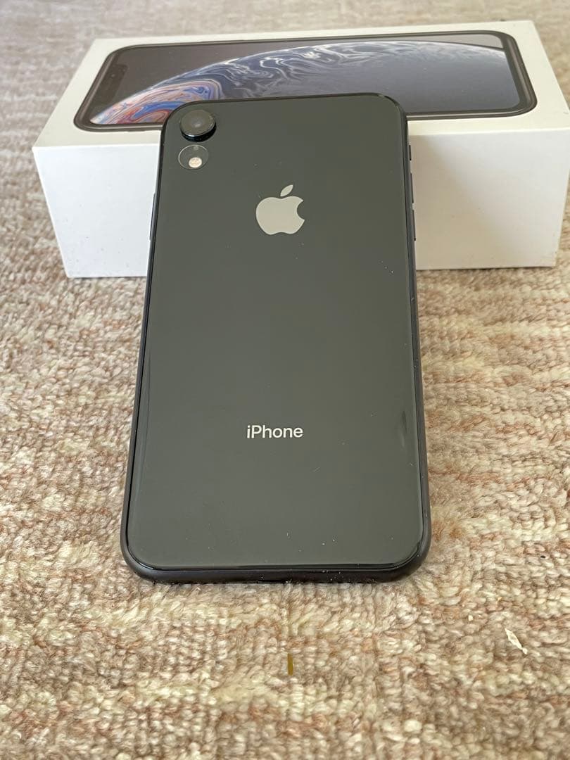 iPhone XR 128GB ブラック　SIMフリー