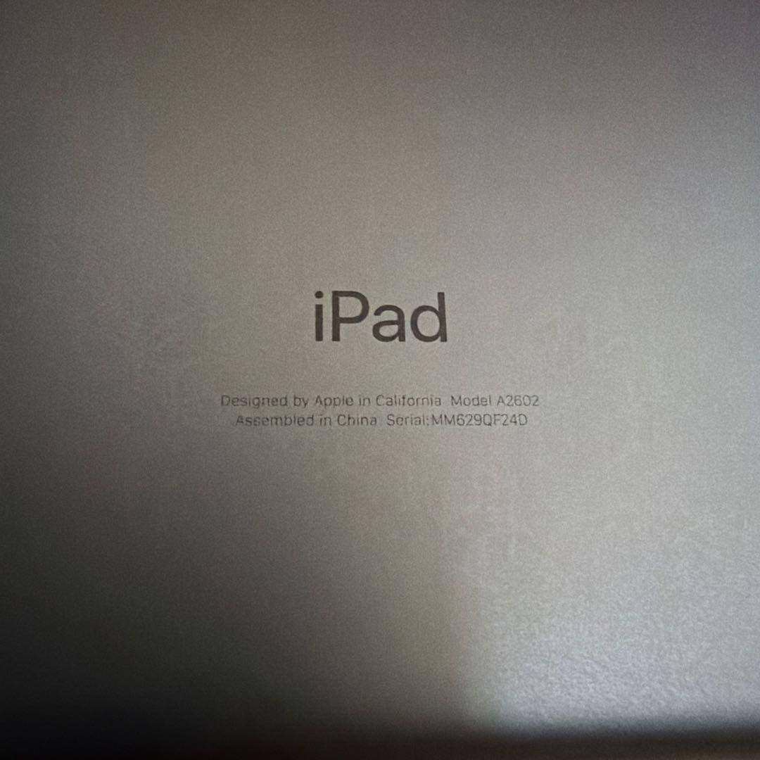 Apple iPad グレー 画面傷あり