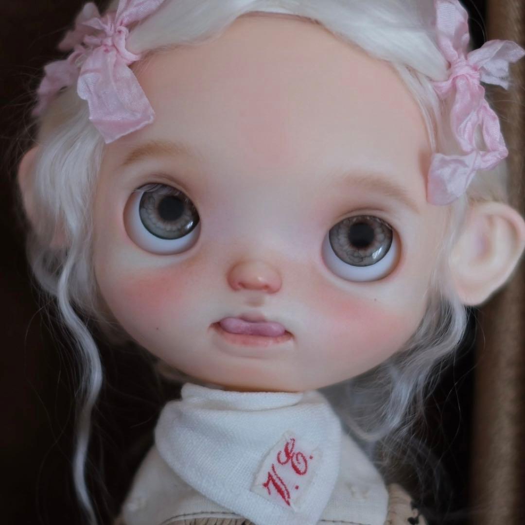 カスタムブライス 人形 かわいい 海外作家様 小さなお目目 個性的 キュート
