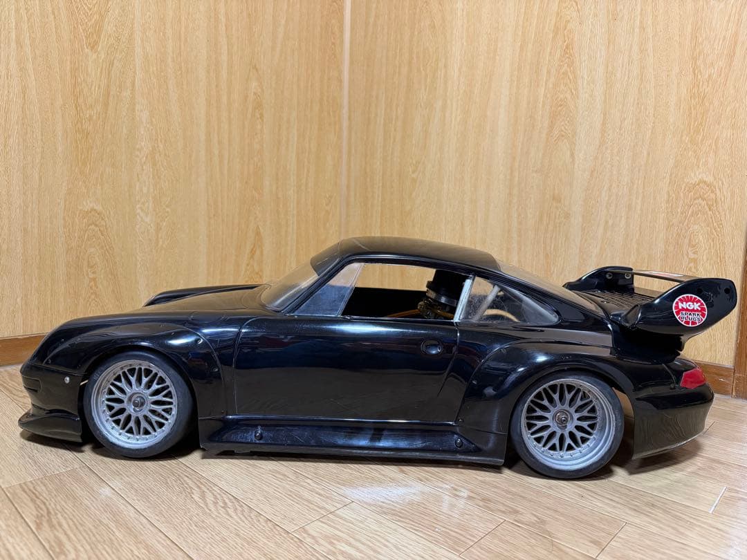 FG 1/5 Porsche GT2スケールの大型ガソリンRCカーの出品です。