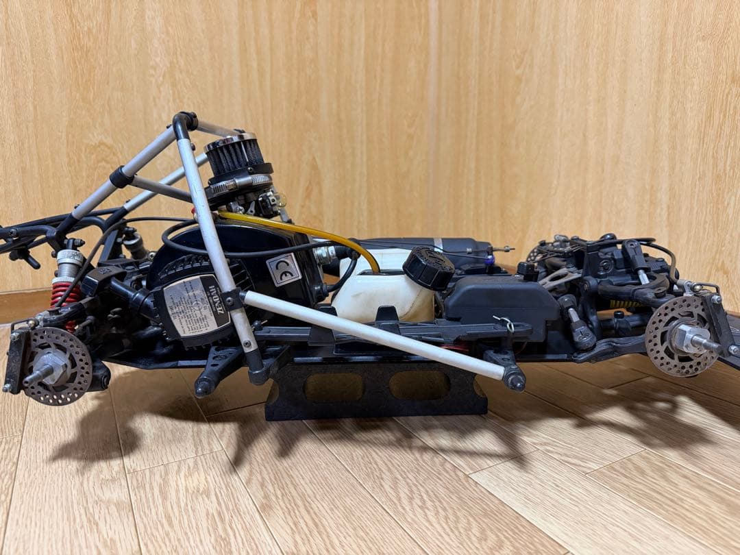 FG 1/5 Porsche GT2スケールの大型ガソリンRCカーの出品です。