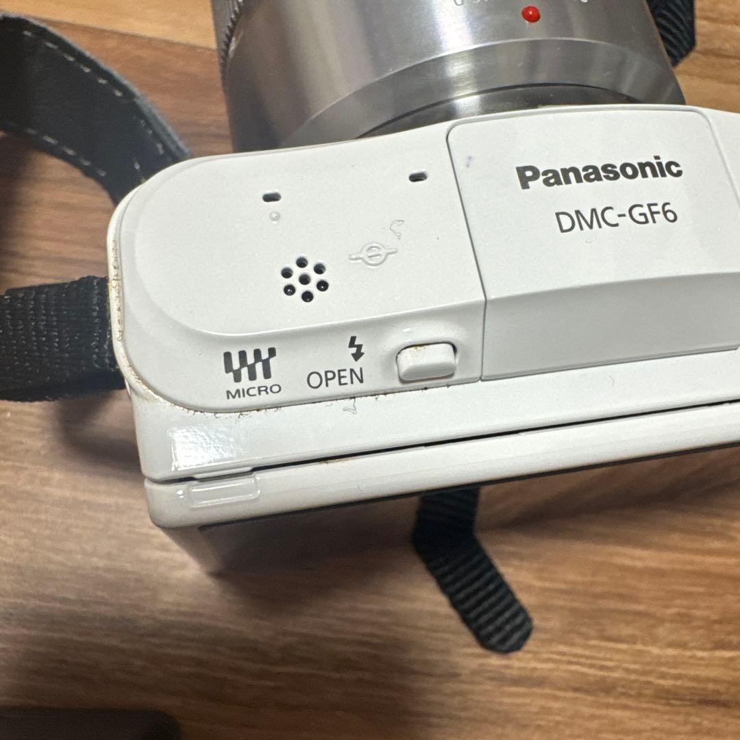 LUMIX パナソニック　DMC-GF6W