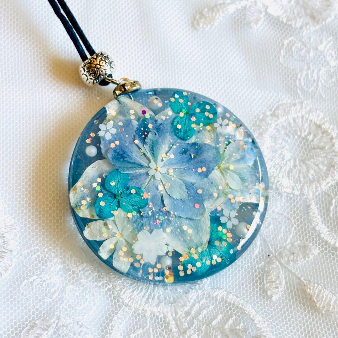 No.2078★ハンドメイド★紫陽花万華鏡☆フラワーレジンネックレス