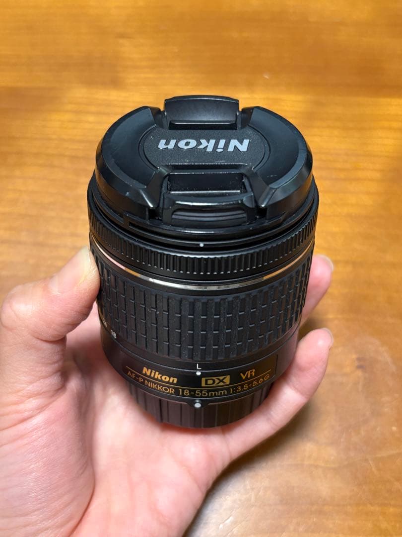 【人気】NikonD5600 単焦レンズとカメラバック付き