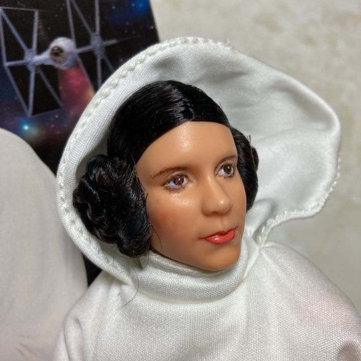 スター・ウォーズ　プリンセスレイア　12インチフィギュア　顔はカスタムペイント