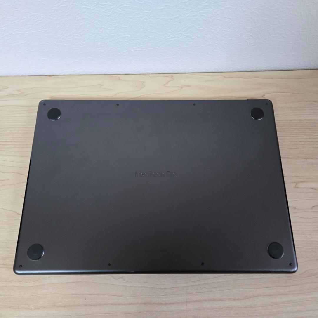 【美品】MacBook Pro 16インチ M4 Max 128GB 8TB