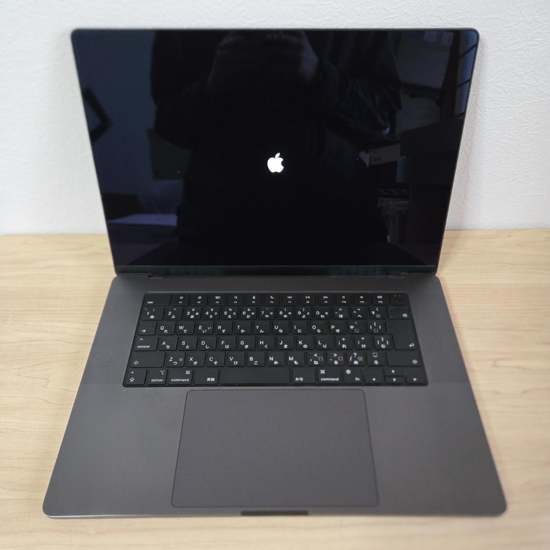【美品】MacBook Pro 16インチ M4 Max 128GB 8TB