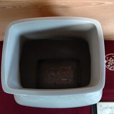白磁瓶子