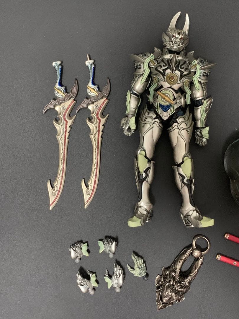 魔戒可動 牙狼 キバ セット 魔道具シルヴァ フィギュア