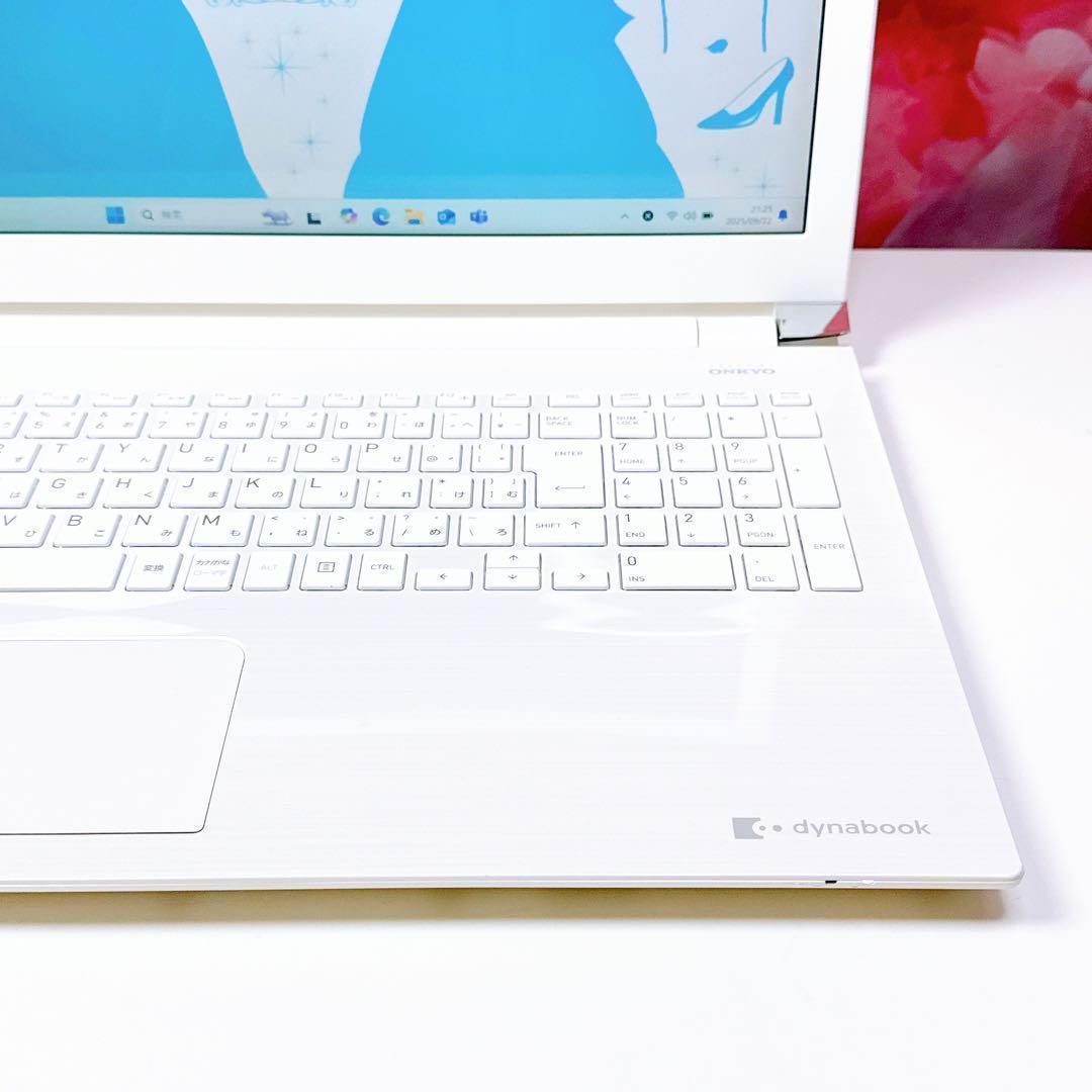 美品✨新品SSDで爆速✨ windows11 薄型ノートパソコン✨office付