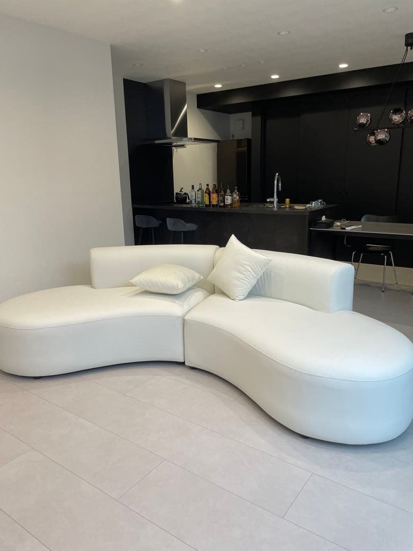 引き取りの場合5万値引き！海外風　インテリア　韓国ソファ　曲線デザインソファ