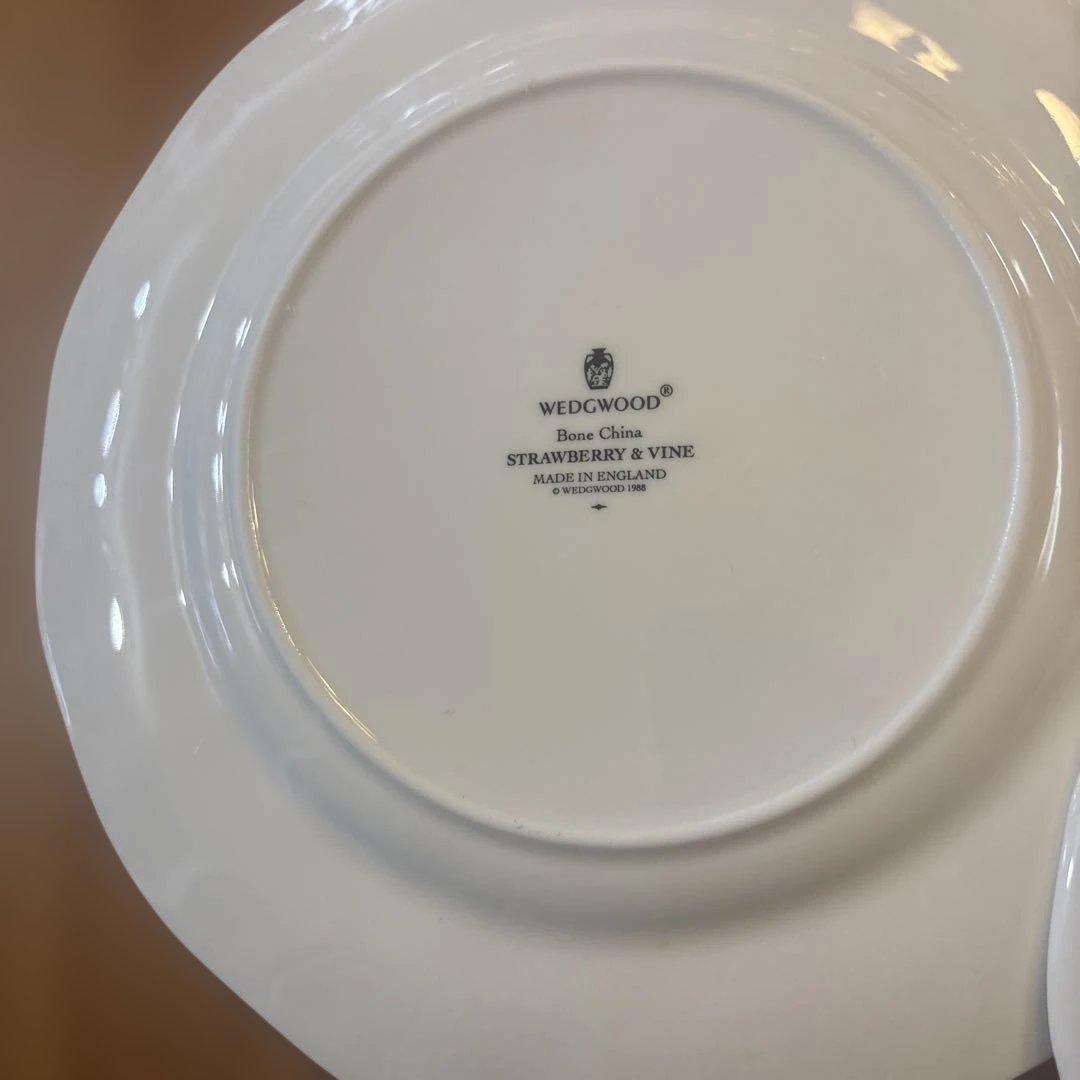 ウエッジウッド　ディナーセット2組全８枚