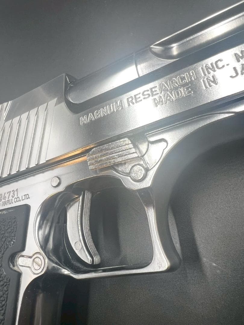 【美品】デザートイーグル　エアーガン　.50AE クロームステンレス