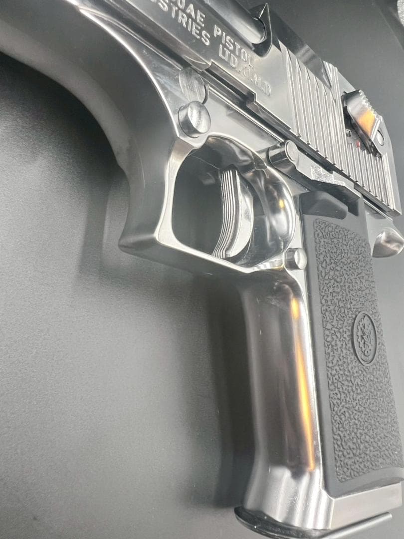 【美品】デザートイーグル　エアーガン　.50AE クロームステンレス