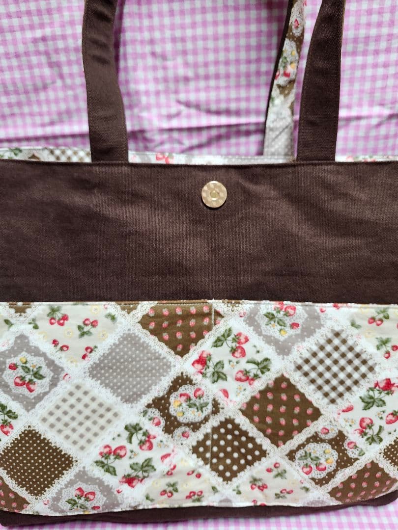 ハンドメイド、パンダパネル生地ポケット付きトートバッグ