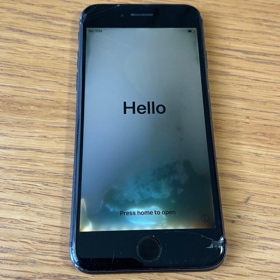 Apple iPhone8 ブラック 本体 ジャンク品